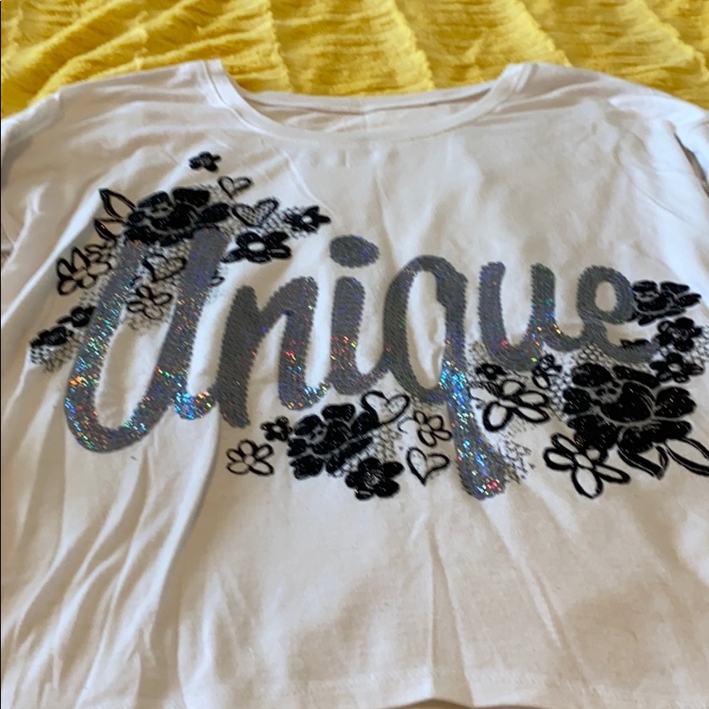 Girls long sleeve semi-crop top